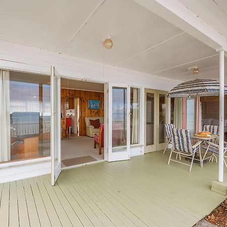 Lake Edge Cottage - Waitahanui Holiday Home Bagian luar foto