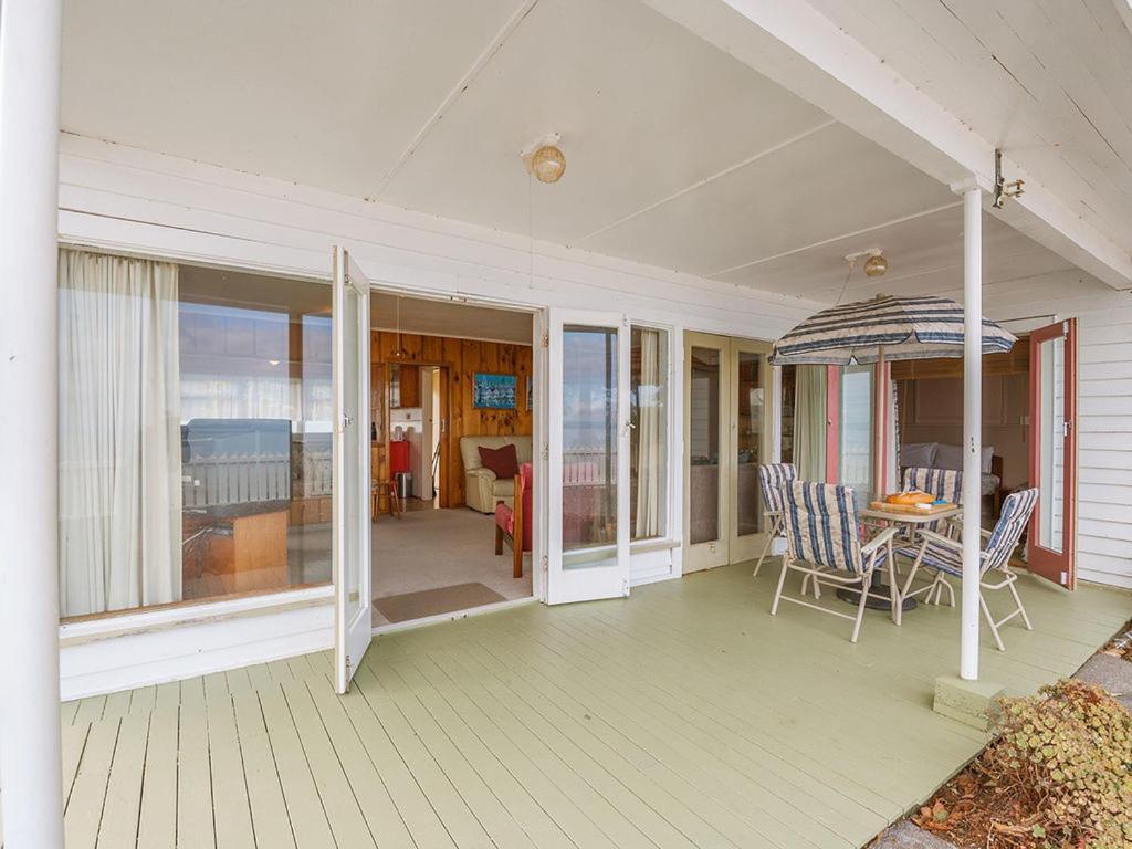 Lake Edge Cottage - Waitahanui Holiday Home Bagian luar foto