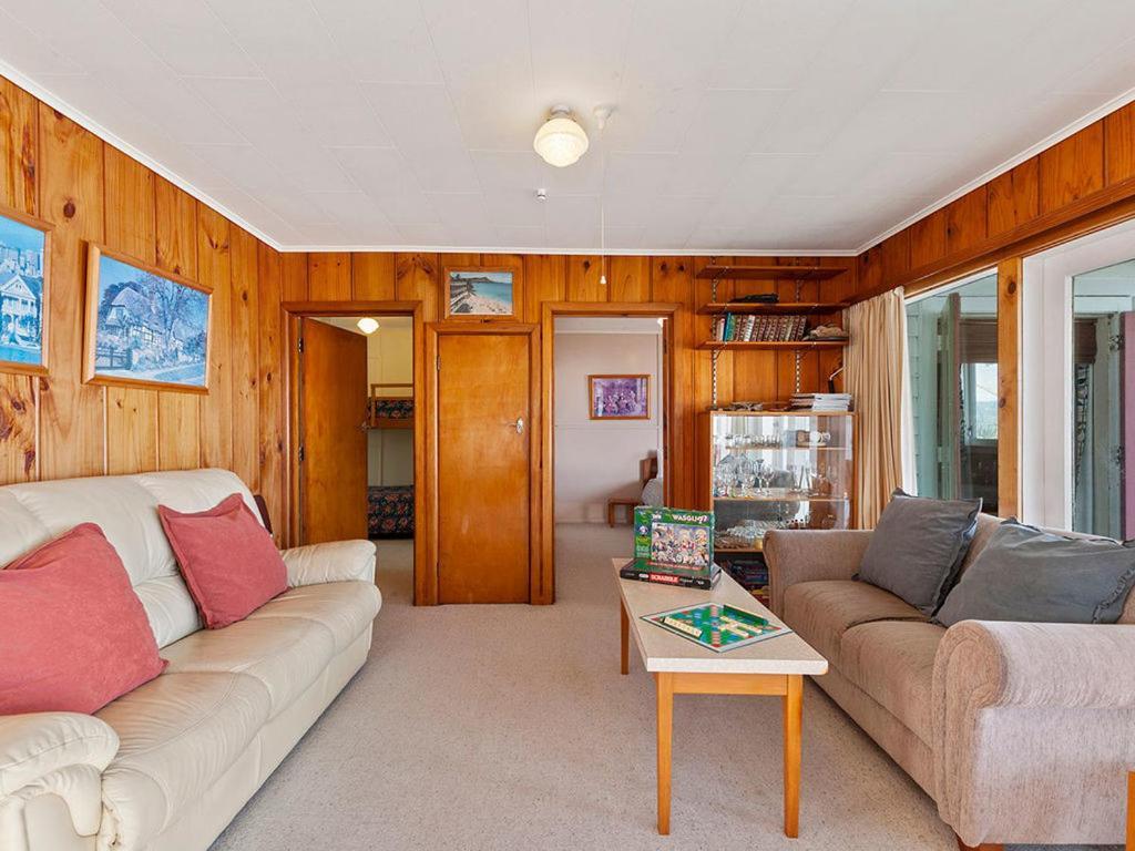 Lake Edge Cottage - Waitahanui Holiday Home Bagian luar foto