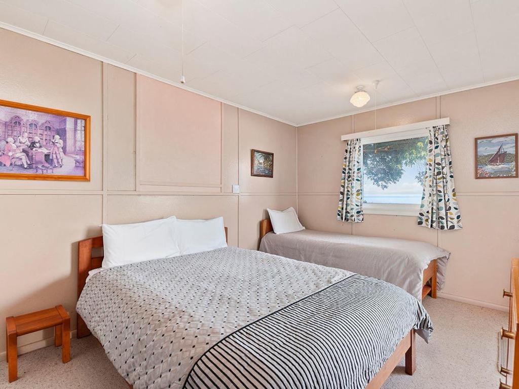 Lake Edge Cottage - Waitahanui Holiday Home Bagian luar foto